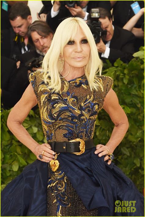 donatella versace 2018 met gala|Donatella Versace at the 2018 MET Gala .